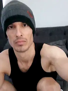 Snapshot of Santini001 chatting on October 2025 12:17:01 PM Santini001 online show from October 2025 12:17:01 PM