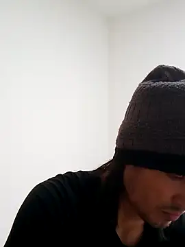 Snapshot of Santini001 chatting on October 2025 03:35:02 PM Santini001 online show from October 2025 03:35:02 PM