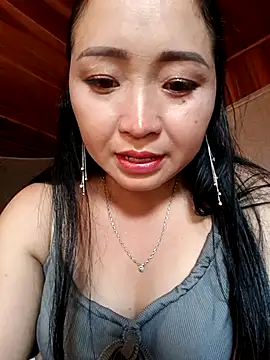 Snapshot of miemie-xx chatting on October 2025 08:50:02 AM miemie-xx online show from October 2025 08:50:02 AM