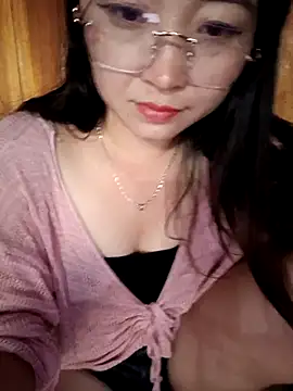 Snapshot of miemie-xx chatting on October 2025 05:41:01 AM miemie-xx online show from October 2025 05:41:01 AM