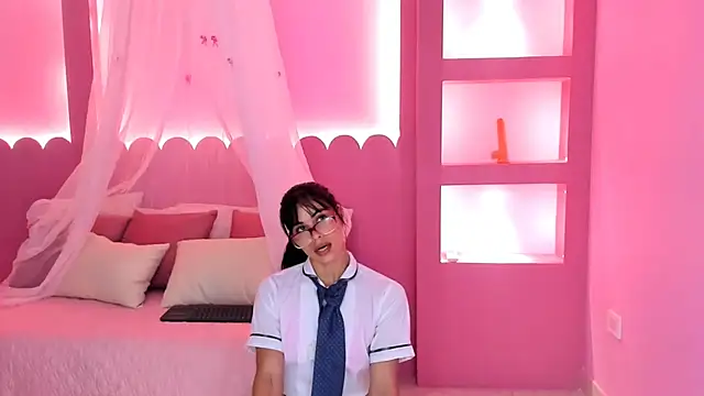 Elena Kink online show from November 2025 06:03:01 PM