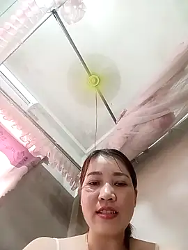 ladzy sexy online show from April 2026 07:04:02 AM