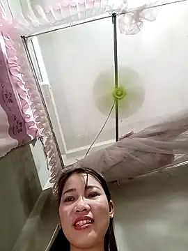 ladzy sexy online show from April 2026 06:01:02 PM