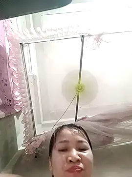 ladzy sexy online show from April 2026 05:08:02 PM