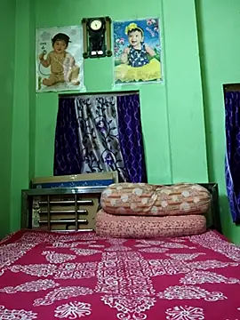 Snapshot of MAGGO-11 chatting on November 2025 06:00:02 PM MAGGO-11 online show from November 2025 06:00:02 PM