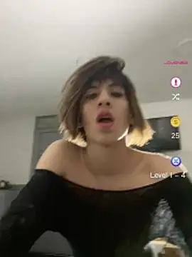 SiaraRealist online show from May 2026 12:59:02 AM