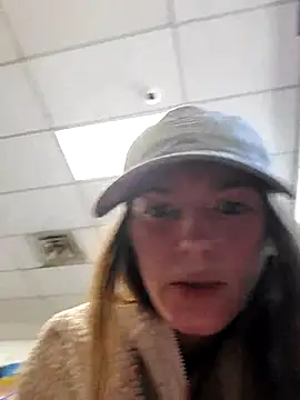 Cassaroll333 online show from November 2025 03:37:01 PM