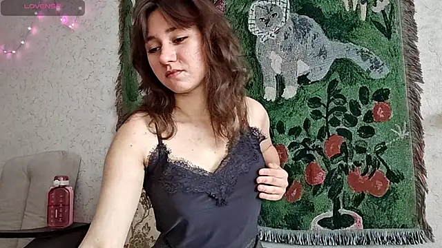 MiaLovelyOne online show from April 2026 09:45:01 AM