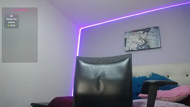 soffycarter1 online show from May 2026 12:40:01 AM