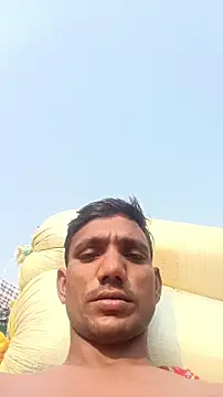 BiggerDickGuy online show from November 2025 04:22:01 AM