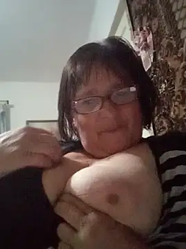 MilaCold5443 online show from April 2026 09:50:02 PM