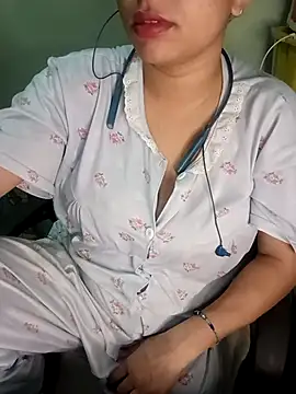 Snapshot of Parya_109 chatting on November 2025 12:42:01 PM Parya 109 online show from November 2025 12:42:01 PM