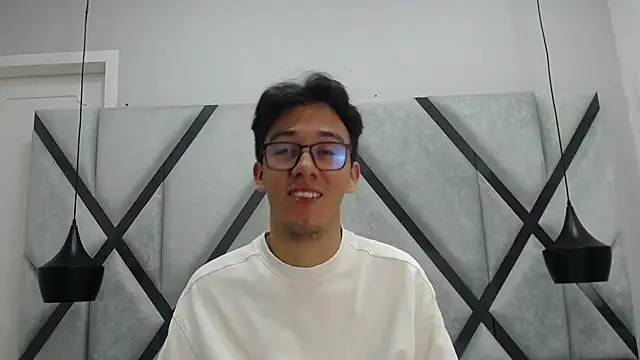 Austin Reeds online show from October 2025 12:07:01 PM