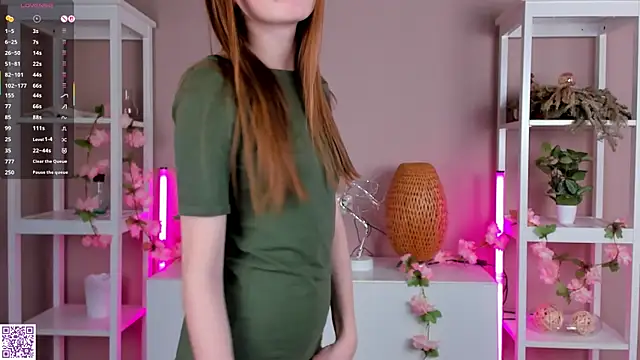 LittleCutieSandy online show from October 2025 03:28:02 AM