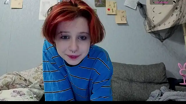 Snapshot of RubiReynnn chatting on October 2025 07:04:01 PM RubiReynnn online show from October 2025 07:04:01 PM