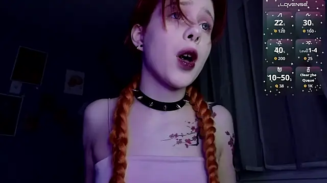 Snapshot of RubiReynnn chatting on October 2025 05:21:02 PM RubiReynnn online show from October 2025 05:21:02 PM