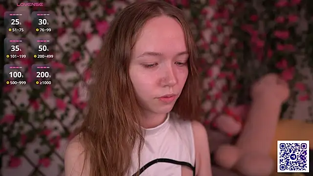 Petite Polly online show from November 2025 06:19:01 PM