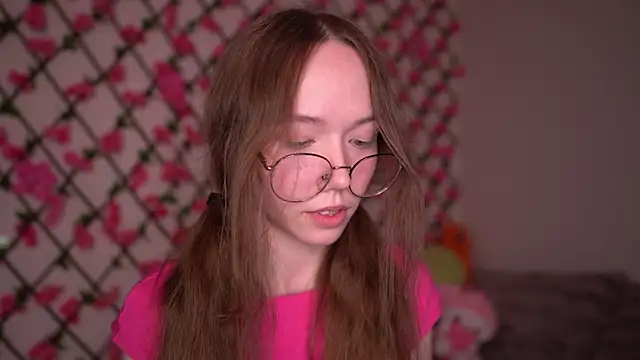 Petite Polly online show from October 2025 08:17:02 PM