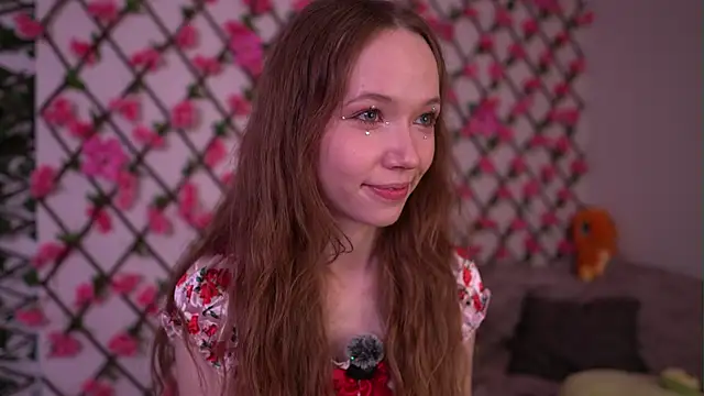 Petite Polly online show from October 2025 09:13:02 PM