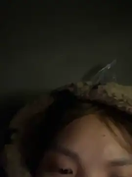 hello-cute online show from December 2025 04:22:01 PM