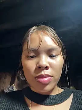 hello-cute online show from December 2025 05:18:01 AM