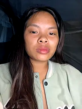 hello-cute online show from December 2025 06:18:02 PM