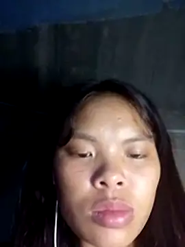 hello-cute online show from November 2025 07:40:02 PM