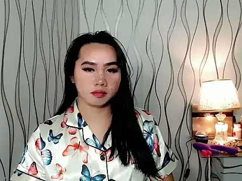 im ursweetheart online show from October 2025 05:58:02 PM