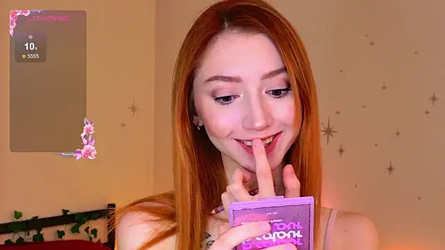 FoxyChpoxi online show from December 2025 12:13:02 AM