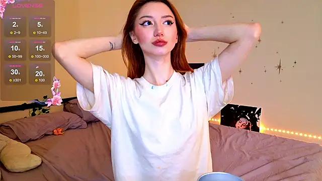 FoxyChpoxi online show from March 2026 09:04:02 PM