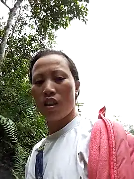 jerry-xx online show from November 2025 01:04:02 AM