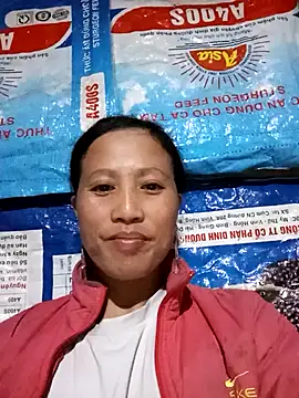 jerry-xx online show from November 2025 12:06:01 PM