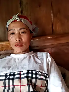 jerry-xx online show from April 2026 04:53:02 AM