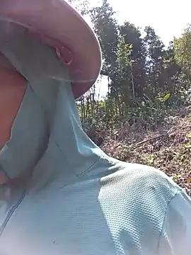 jerry-xx online show from April 2026 03:57:02 AM