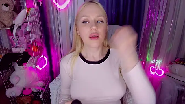 CeaneLino online show from March 2026 02:51:01 PM