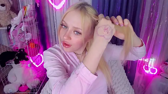 CeaneLino online show from March 2026 04:30:02 PM