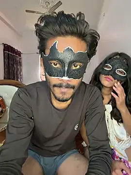 Lovebirdss online show from December 2025 09:03:01 AM