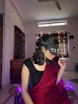 Lovebirdss online show from February 2026 08:05:02 AM