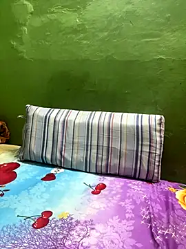 foxythebold online show from October 2025 05:09:02 PM