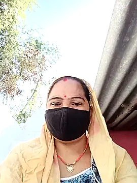 Snapshot of Ut_kanchna chatting on November 2025 09:57:02 AM Ut kanchna online show from November 2025 09:57:02 AM