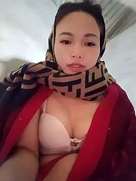 Rabbit-small online show from November 2025 08:20:02 PM