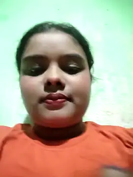 Snapshot of World_Top_Girl chatting on October 2025 12:28:01 PM World Top Girl online show from October 2025 12:28:01 PM