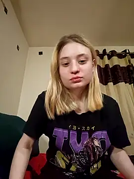 cinnamon-xx online show from April 2026 10:45:01 PM