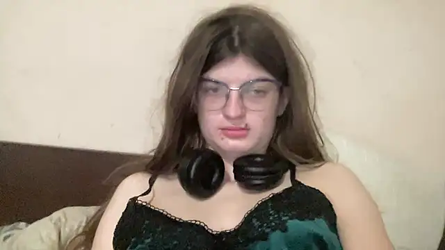 NikaXZimax online show from November 2025 08:36:02 AM