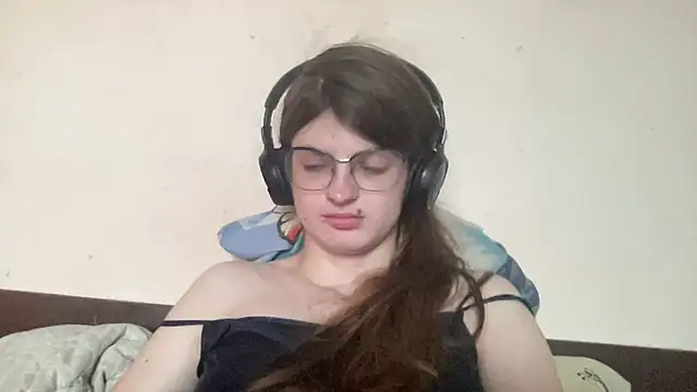 NikaXZimax online show from November 2025 09:47:02 AM