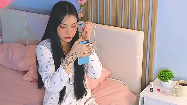 hellowianny online show from October 2025 01:56:01 PM