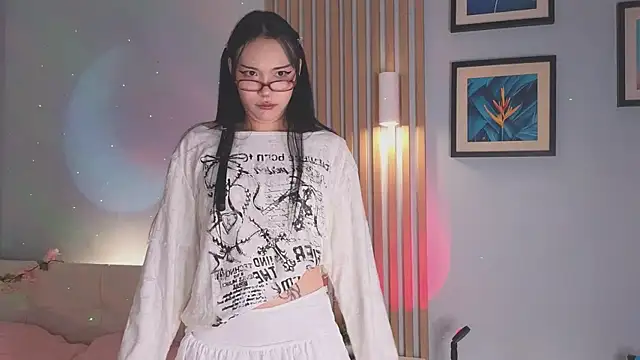 hellowianny online show from October 2025 02:51:02 PM