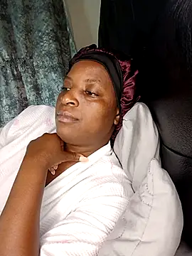 Linae1234 online show from November 2025 01:48:02 AM