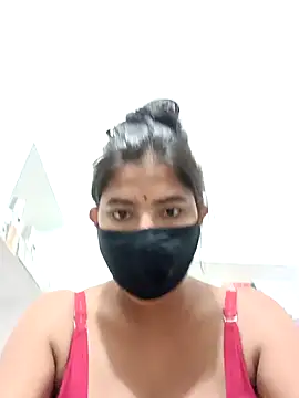 Hot radhaji online show from November 2025 07:24:01 AM