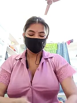 Hot radhaji online show from February 2026 12:43:01 AM